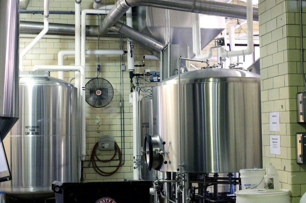 5 razones para utilizar vapor en la sanitización de la industria alimentaria beer 218148 1280. Generadores de vapor industrial Giconmes