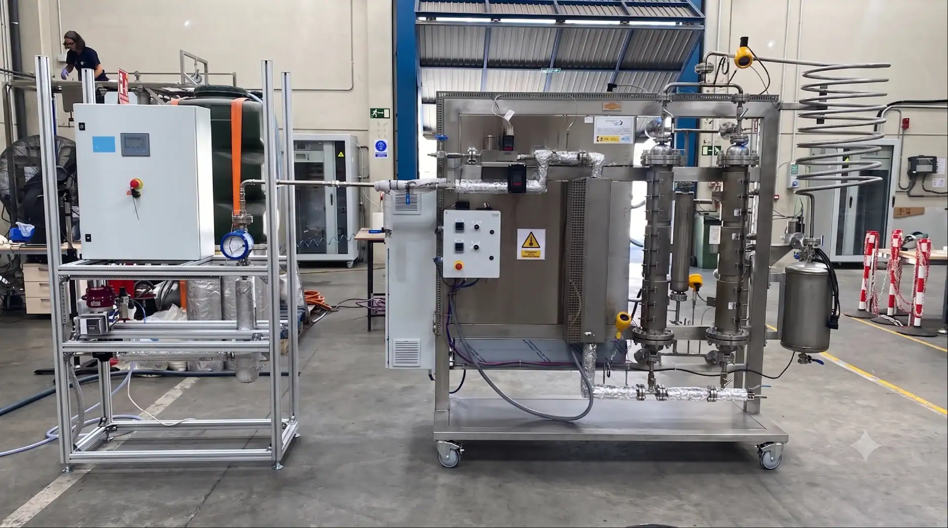 Control de caudal de vapor a baja carga (0,2–2 kg/h) para una célula piloto de syngas e hidrógeno 1 Generadores de vapor industrial Giconmes Control de caudal de vapor a baja carga (0,2–2 kg/h) para una célula piloto de syngas e hidrógeno